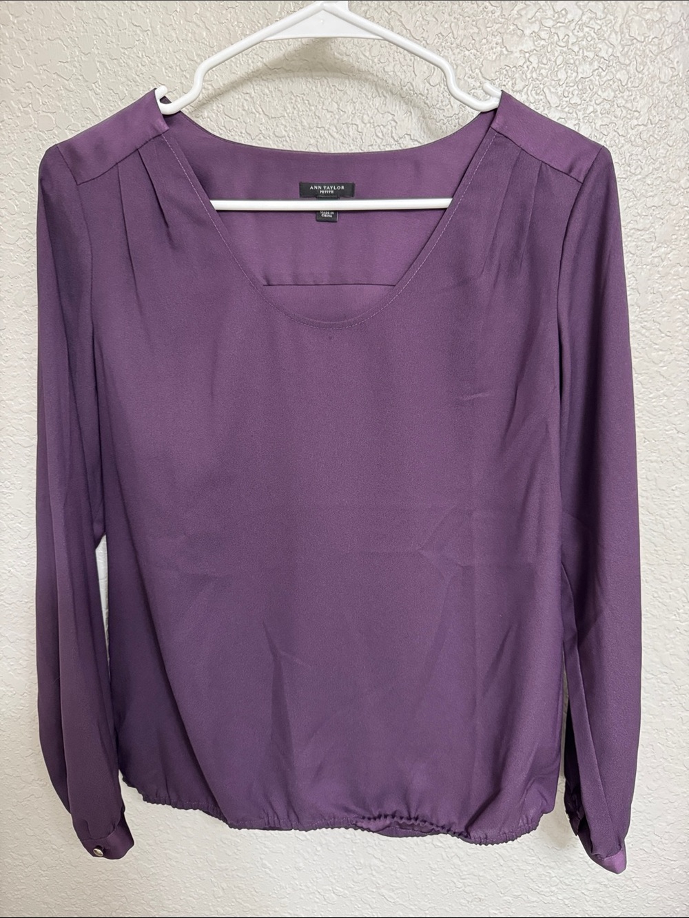 Ann Taylor Plum Scoop-Neck Long Sleeve Blouse